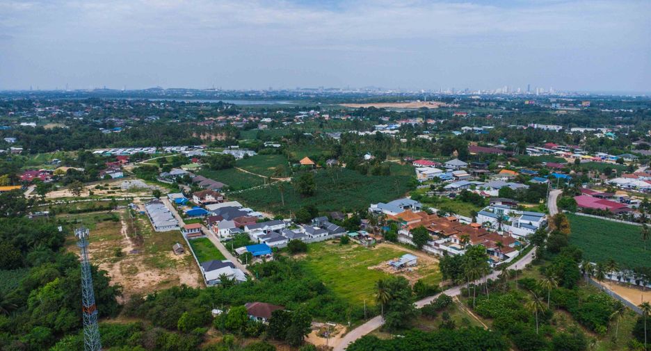 出售 土地 在 Bang Lamung, Chon Buri