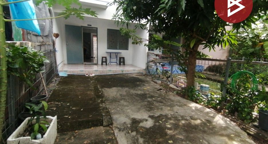 Reihenhaus zum Kauf mit Studio in Thanyaburi, Pathum Thani