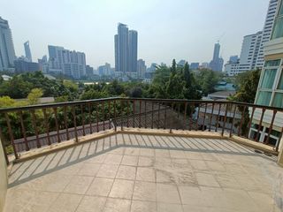 À vendre 3 chambres condo à Watthana, Bangkok