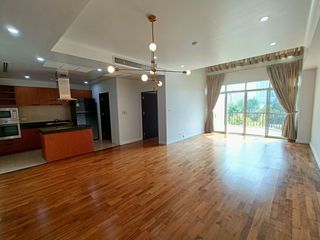 À vendre 3 chambres condo à Watthana, Bangkok