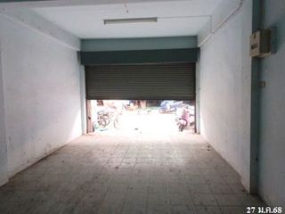 出售 1 卧室 商业空间 在 Si Racha, Chon Buri