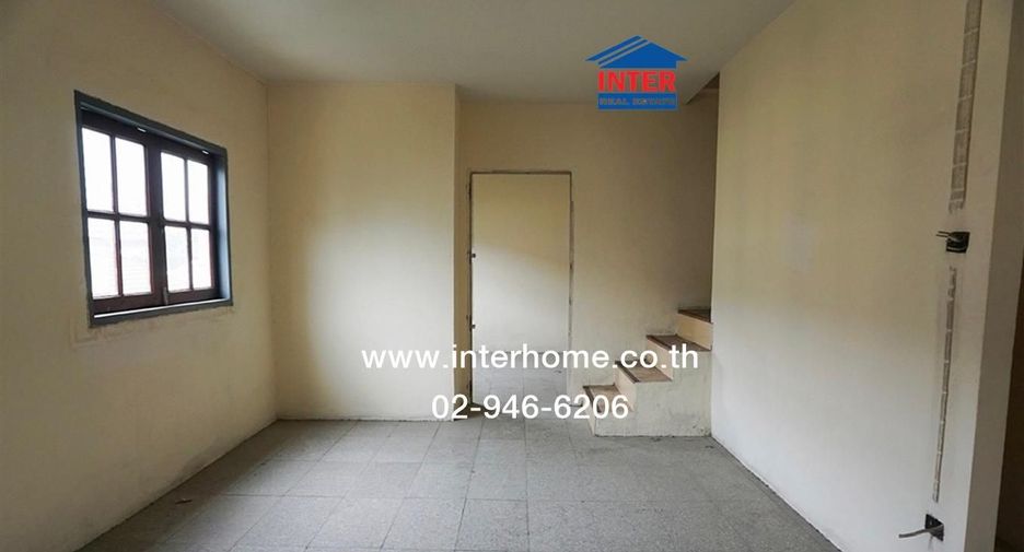Reihenhaus zum Kauf mit 9 Zimmer in Prawet, Bangkok