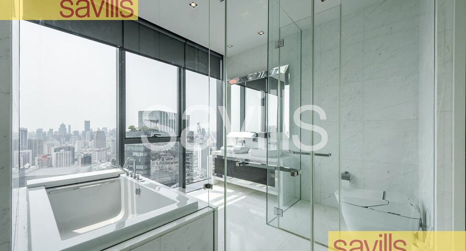 For sale 4 bedrooms condo in Khlong Toei, Bangkok