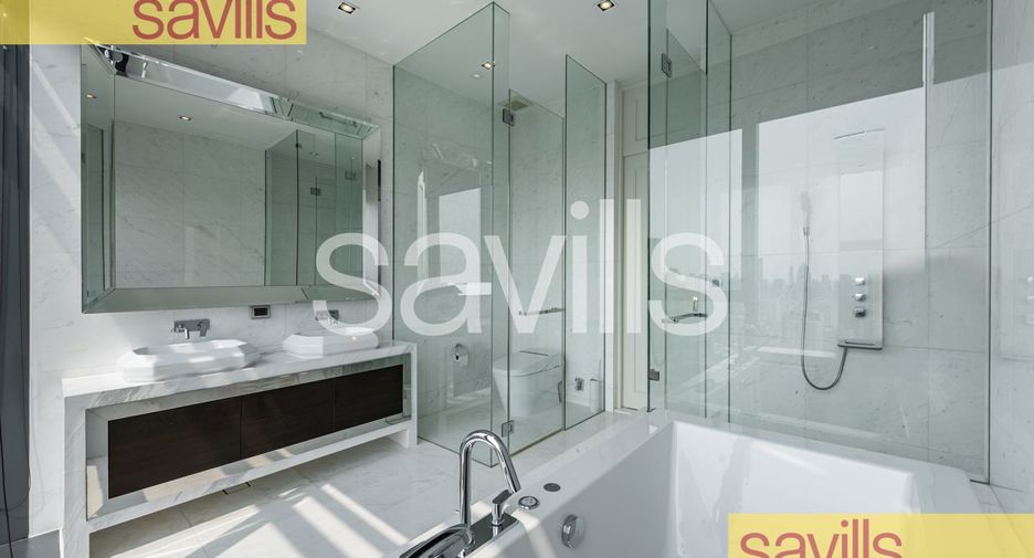 For sale 4 bedrooms condo in Khlong Toei, Bangkok