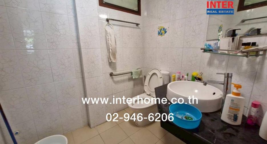For sale 5 bedrooms house in Thawi Watthana, Bangkok
