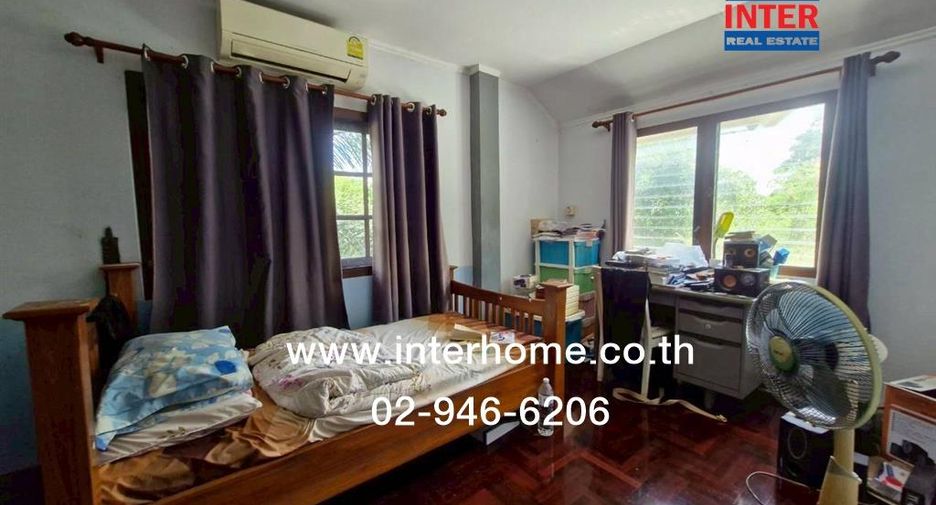 For sale 5 bedrooms house in Thawi Watthana, Bangkok