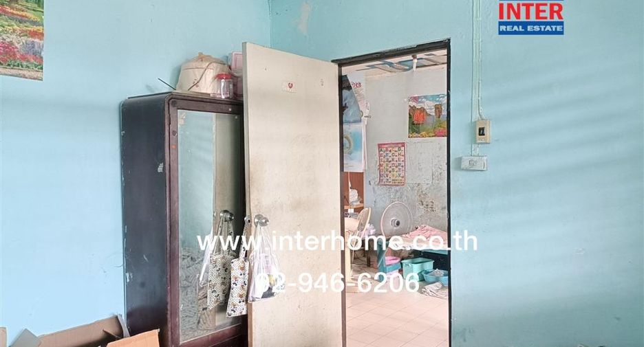 For sale 1 bed townhouse in Thanyaburi, Pathum Thani