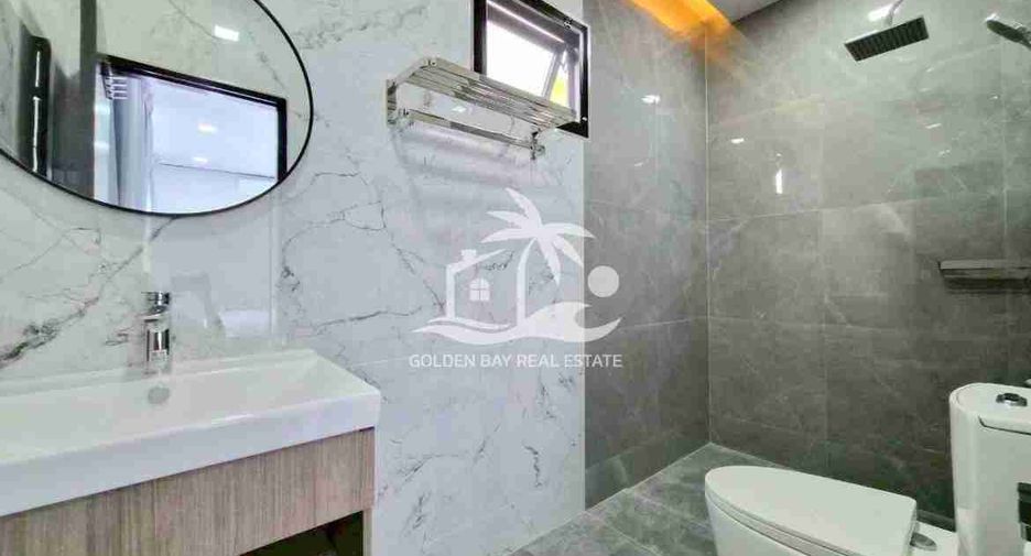 Casa en venta de 5 habitaciones en Bang Lamung, Chonburi