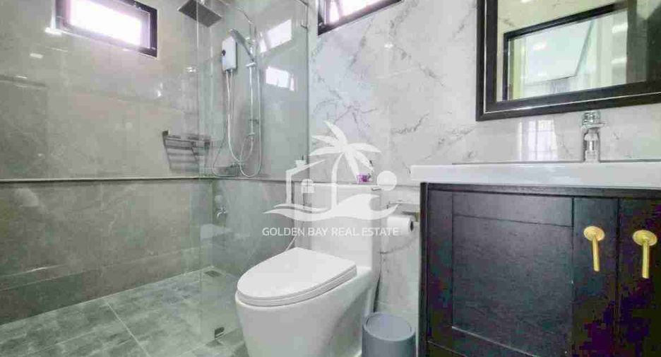 Casa en venta de 5 habitaciones en Bang Lamung, Chonburi