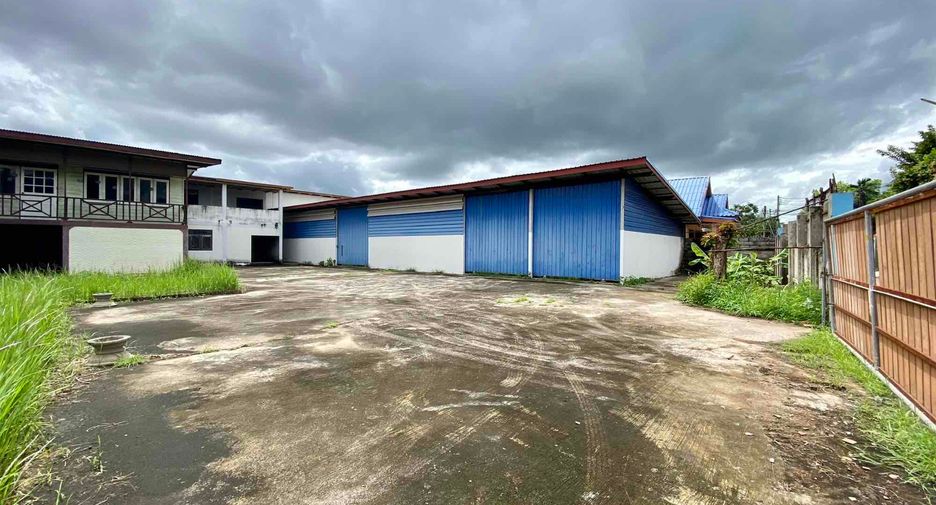 For sale 4 bedrooms house in Mueang Nong Khai, Nong Khai