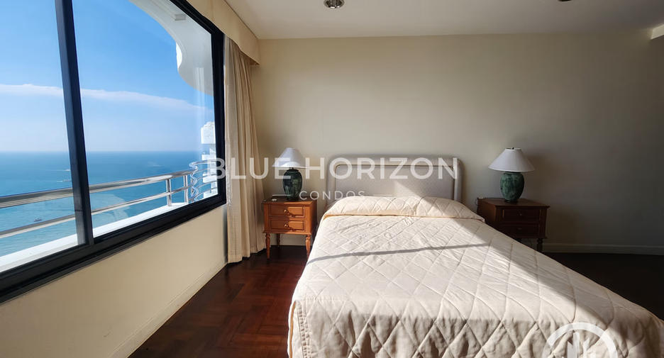 Condo en alquiler y en venta de 3 habitaciones en Bang Lamung, Chonburi