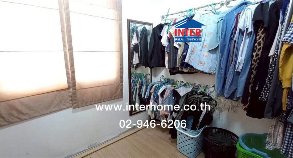 For sale 3 bedrooms townhouse in Mueang Pathum Thani, Pathum Thani