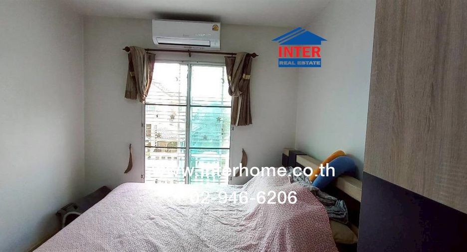 For sale 3 bedrooms townhouse in Mueang Pathum Thani, Pathum Thani