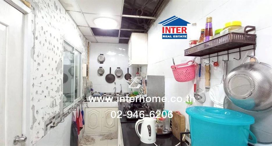 For sale 3 bedrooms townhouse in Mueang Pathum Thani, Pathum Thani