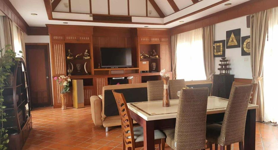 For sale 5 bedrooms condo in Mueang Phuket, Phuket