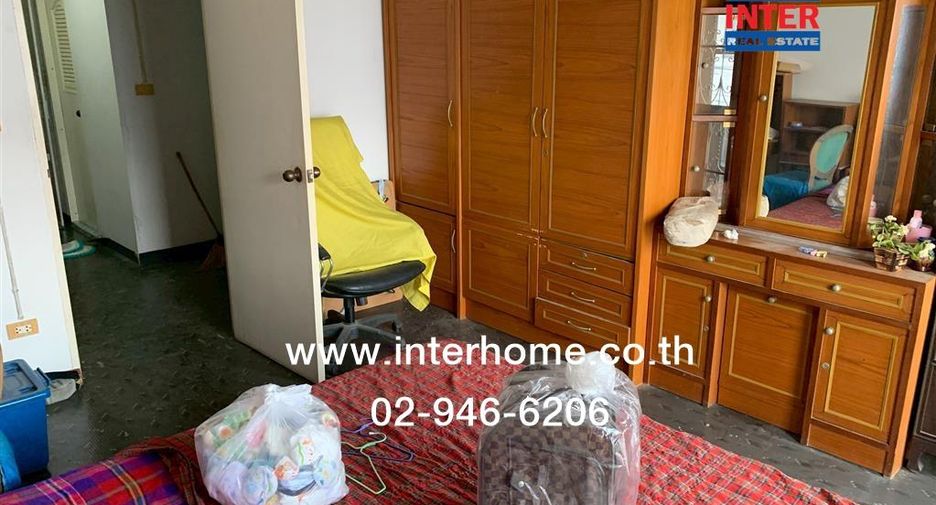 À vendre 2 chambres maison de ville à Bang Khen, Bangkok