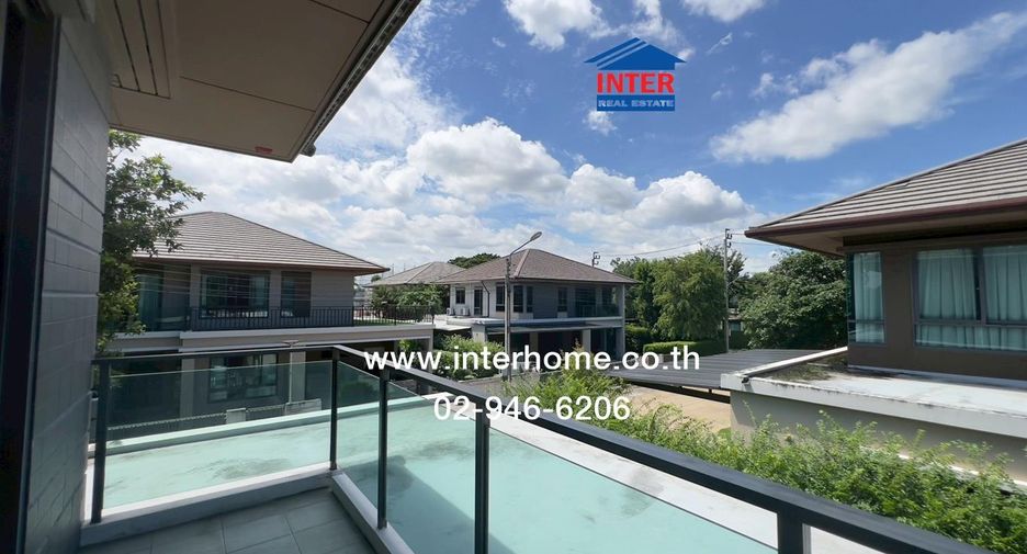 For sale 4 bedrooms house in Thawi Watthana, Bangkok