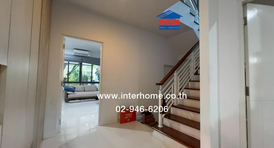 For sale 4 bedrooms house in Thawi Watthana, Bangkok
