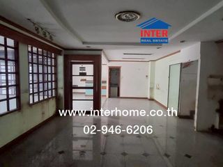 For sale studio townhouse in Bang Phlat, Bangkok