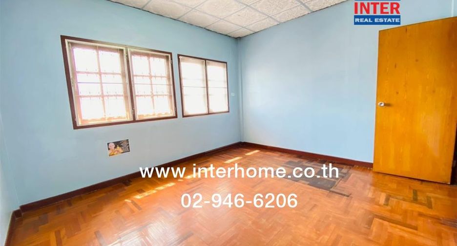 For sale 2 bedrooms townhouse in Sai Mai, Bangkok
