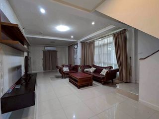 À louer 4 chambres maison à Mueang Chiang Mai, Chiang Mai