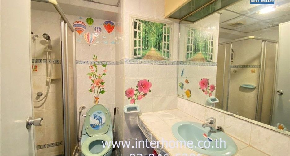 For sale 1 bed condo in Bangkok Noi, Bangkok