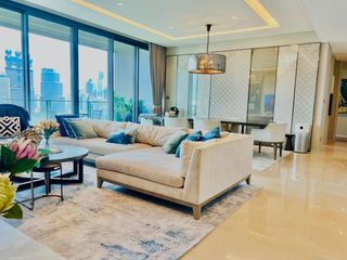 À louer 3 chambres condo à Pathum Wan, Bangkok