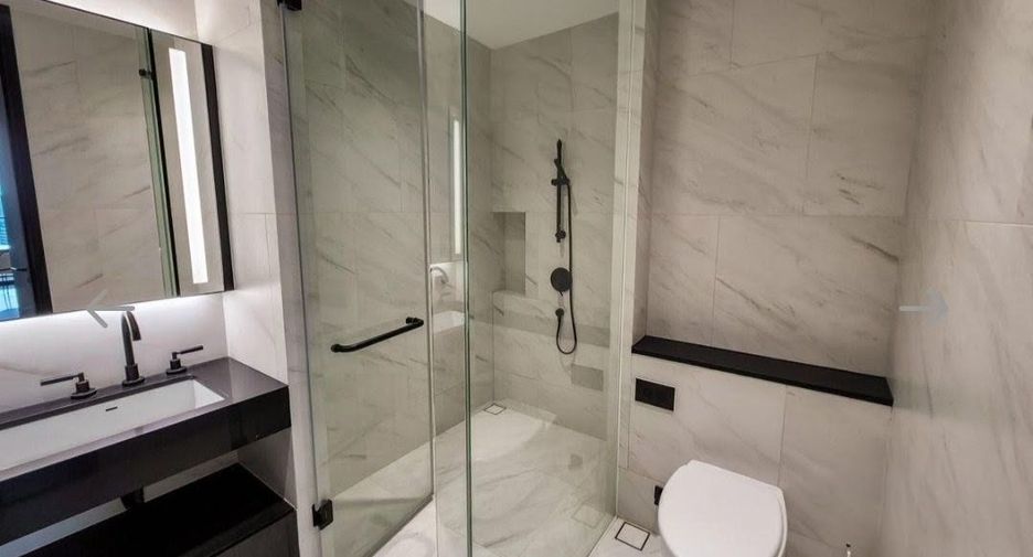 For rent 2 bedrooms condo in Sathon, Bangkok