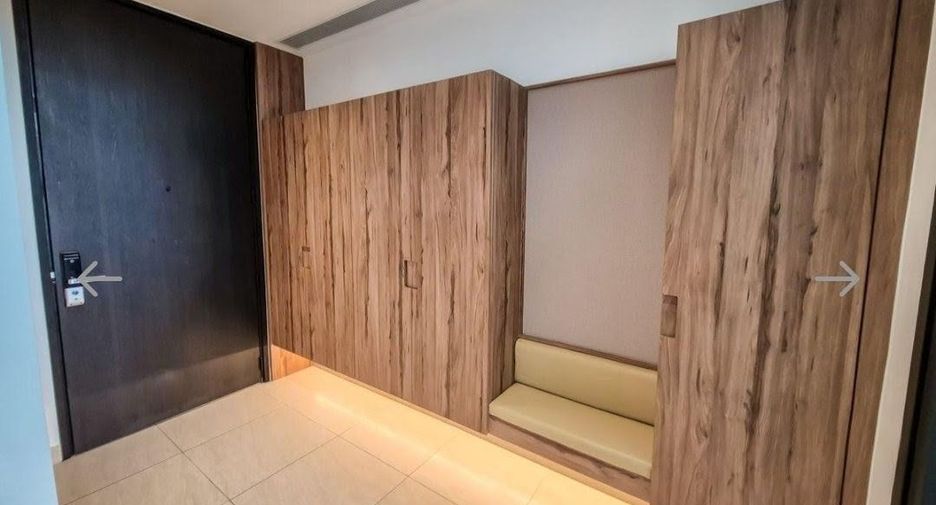 For rent 2 bedrooms condo in Sathon, Bangkok