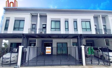 Casa adosada en alquiler y en venta de 2 habitaciones en Lam Luk Ka, Pathum Thani