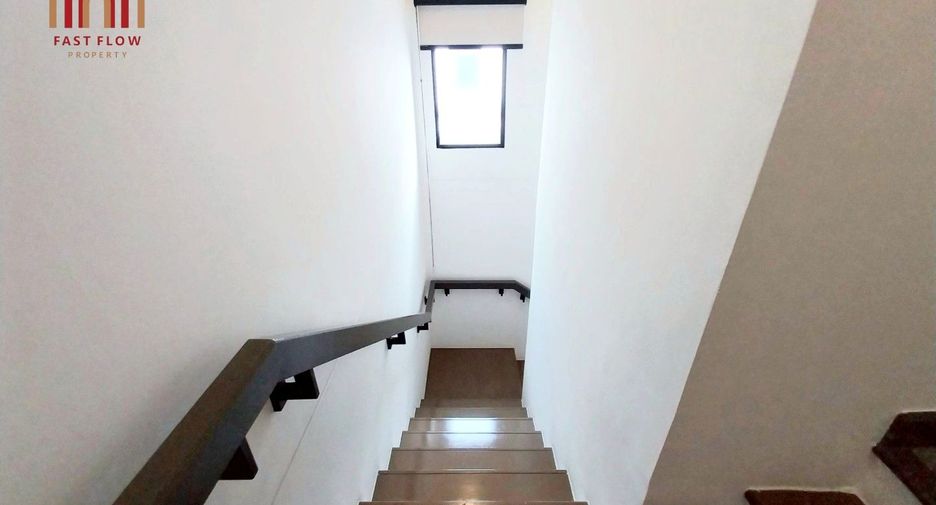 For rent and for sale 2 bedrooms townhouse in Lam Luk Ka, Pathum Thani