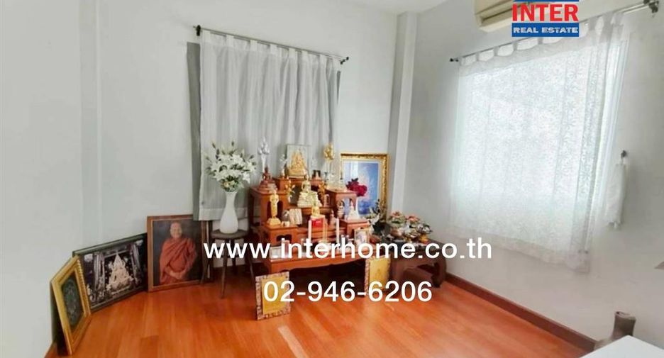 Haus zum Kauf mit 3 Zimmer in Lat Krabang, Bangkok