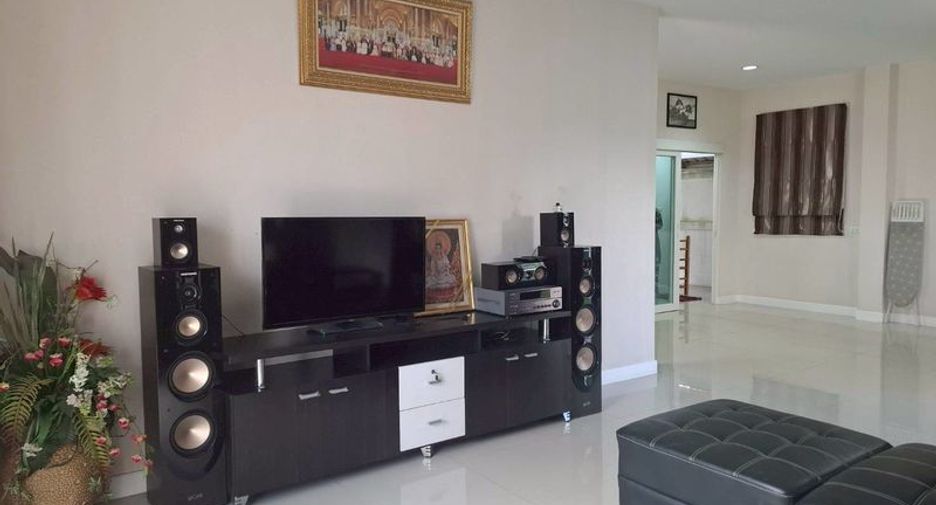 For rent 3 bedrooms house in San Sai, Chiang Mai
