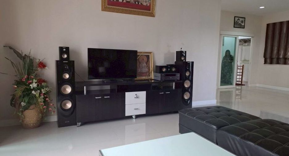 For rent 3 bedrooms house in San Sai, Chiang Mai