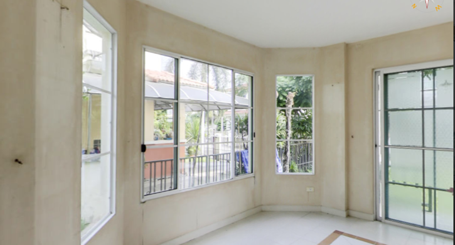 À vendre 3 chambres maison à Lat Krabang, Bangkok