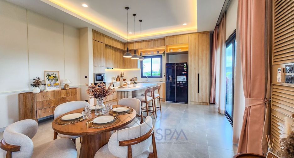 For sale 3 bedrooms villa in Hua Hin, Prachuap Khiri Khan