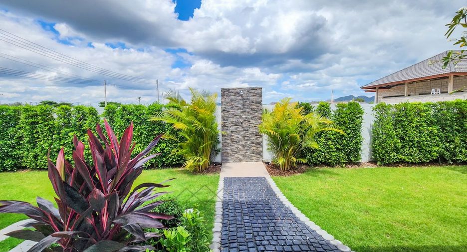 For sale 3 bedrooms villa in Hua Hin, Prachuap Khiri Khan