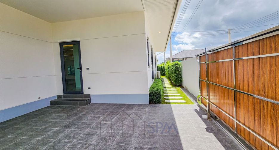For sale 3 bedrooms villa in Hua Hin, Prachuap Khiri Khan