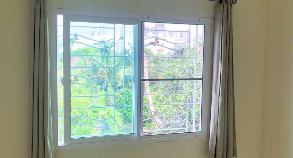 For sale 3 bedrooms townhouse in Chom Thong, Bangkok
