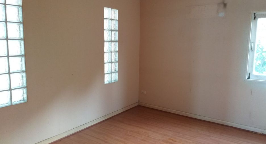 Haus zum Kauf mit Studio in Bang Bon, Bangkok