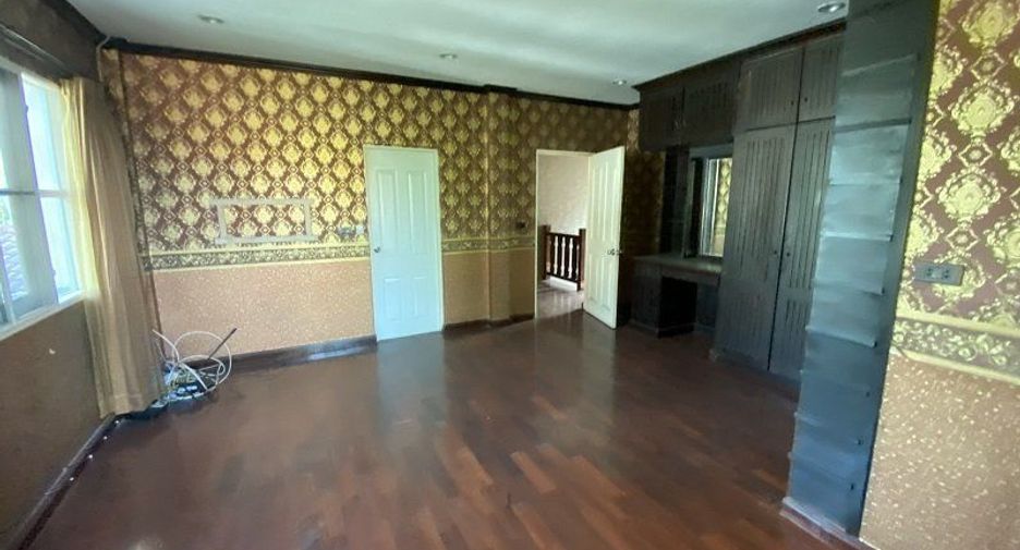 For sale 3 bedrooms house in Min Buri, Bangkok
