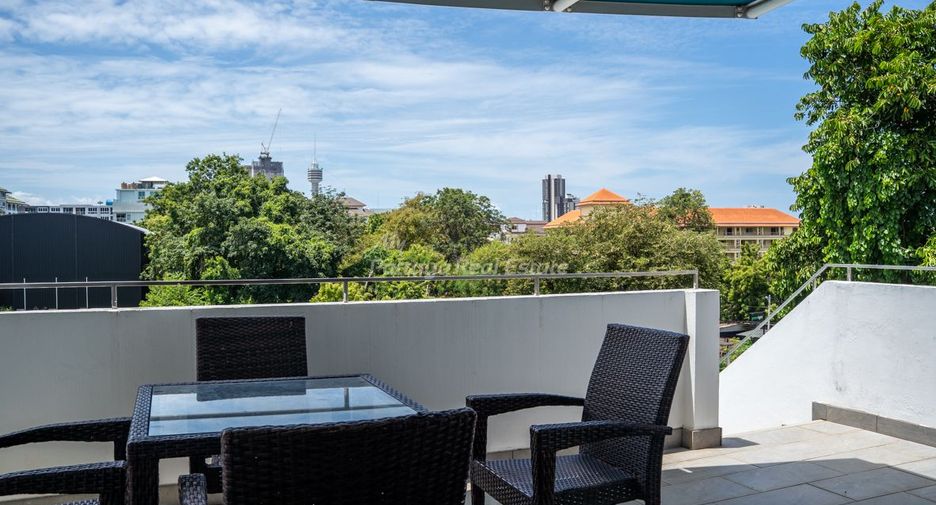 For sale 8 bedrooms villa in Bang Lamung, Chonburi