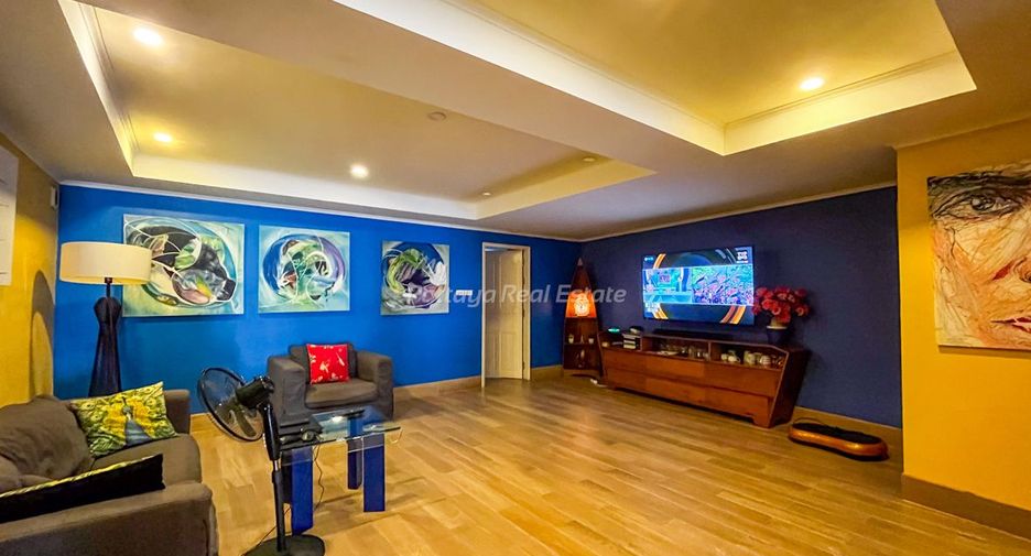 For sale 8 bedrooms villa in Bang Lamung, Chonburi