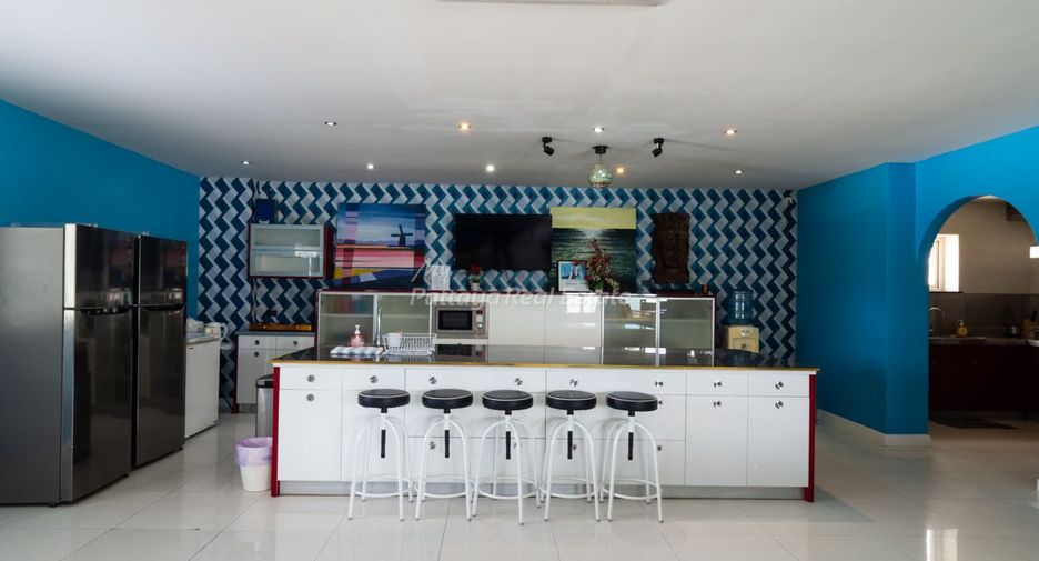 For sale 8 bedrooms villa in Bang Lamung, Chonburi