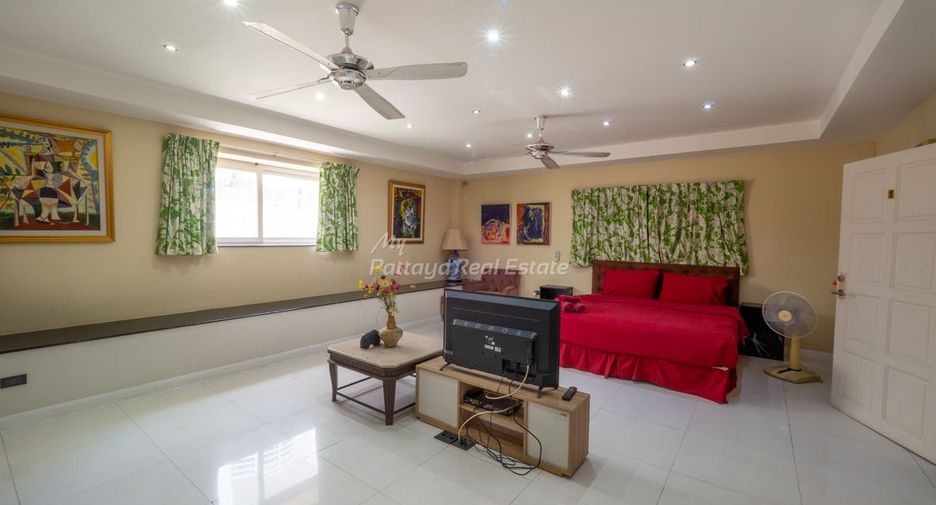 For sale 8 bedrooms villa in Bang Lamung, Chonburi