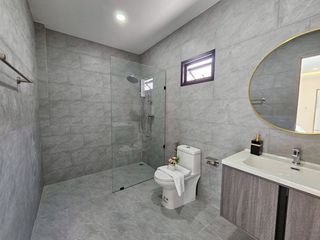 Продажа 4 спальни вилла в Банг Ламунг, Чонбури