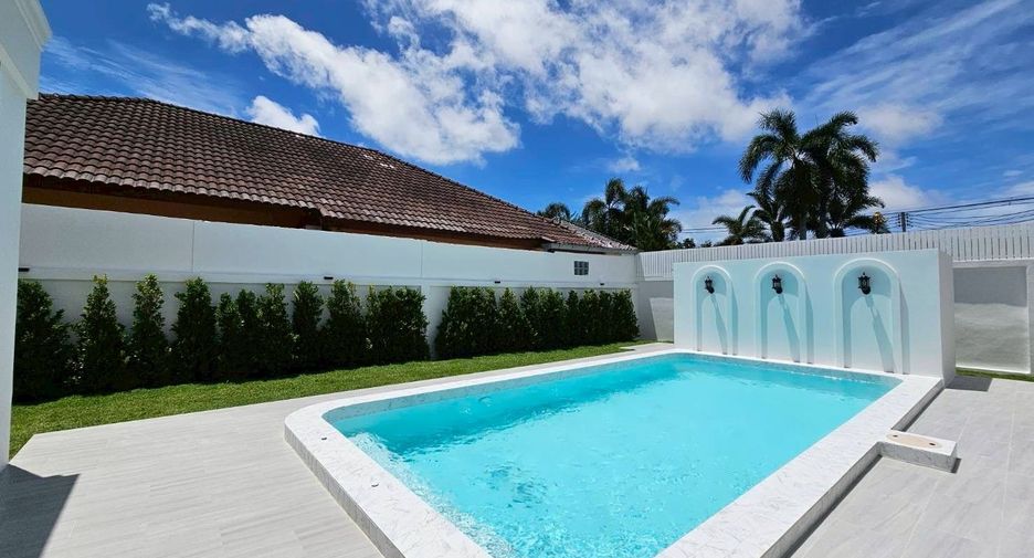 For sale 4 bedrooms villa in Bang Lamung, Chonburi