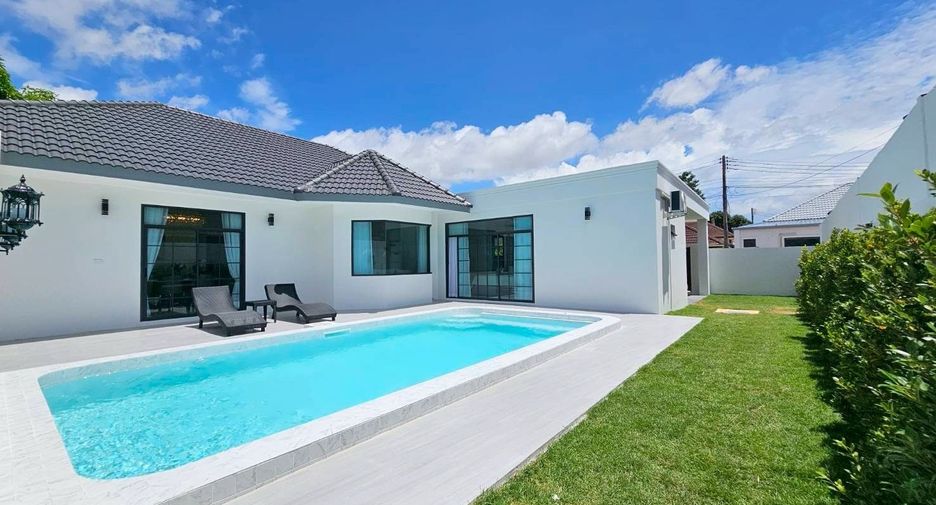 For sale 4 bedrooms villa in Bang Lamung, Chonburi