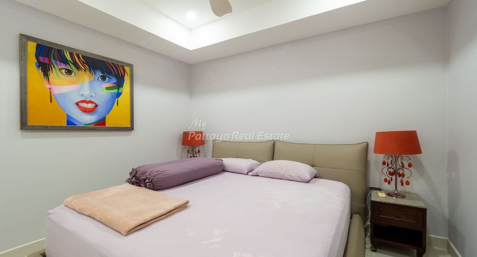 For sale 4 bedrooms townhouse in Bang Lamung, Chonburi