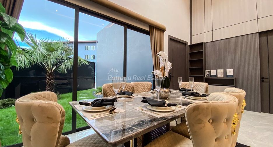 For sale 3 bedrooms villa in Bang Lamung, Chonburi